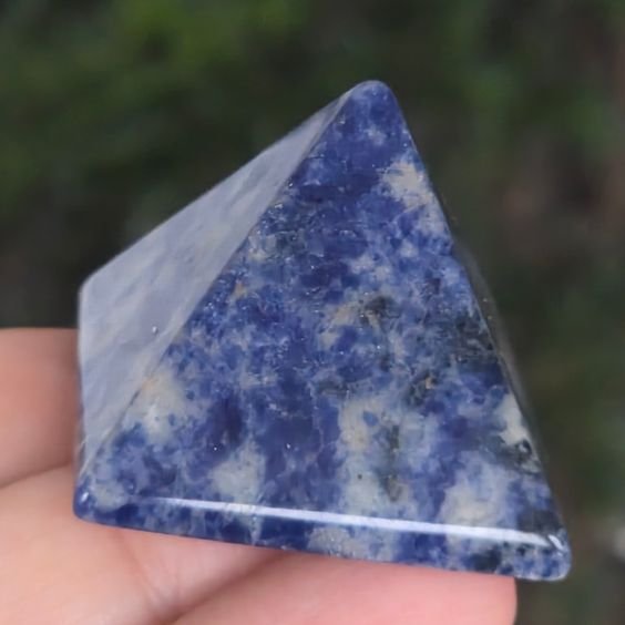 Sodalite Pyramid